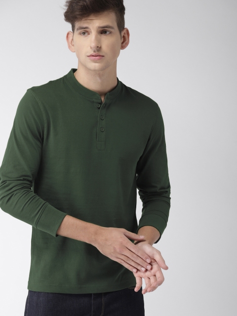 

Levis Men Green Solid Mandarin Collar T-shirt