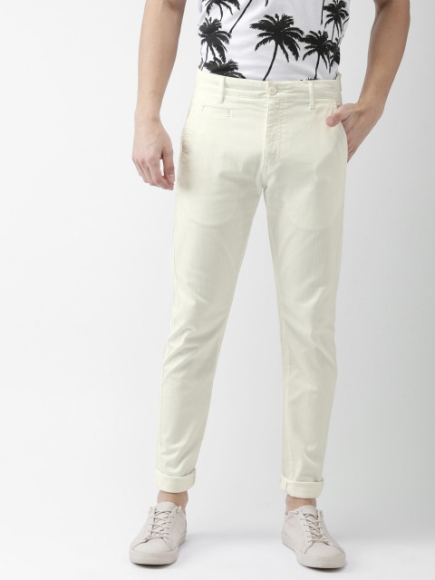 

Levis Men White Tapered Fit Solid Trousers