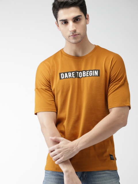 

Levis Men Rust Orange Printed Round Neck T-shirt