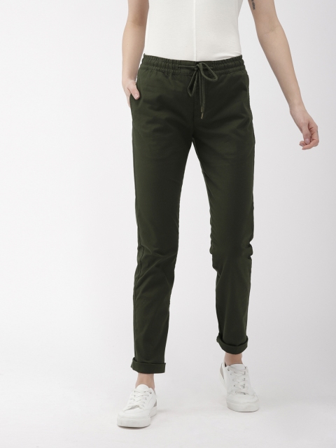 

Levis Women Olive Green Tapered Fit Solid Chinos