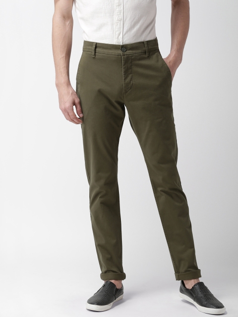 

Levis Men Olive Green Tapered Fit Solid 512 Chinos