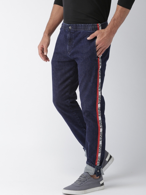 

Levis Men Blue Tapered Fit Mid-Rise Clean Look Stretchable Jeans