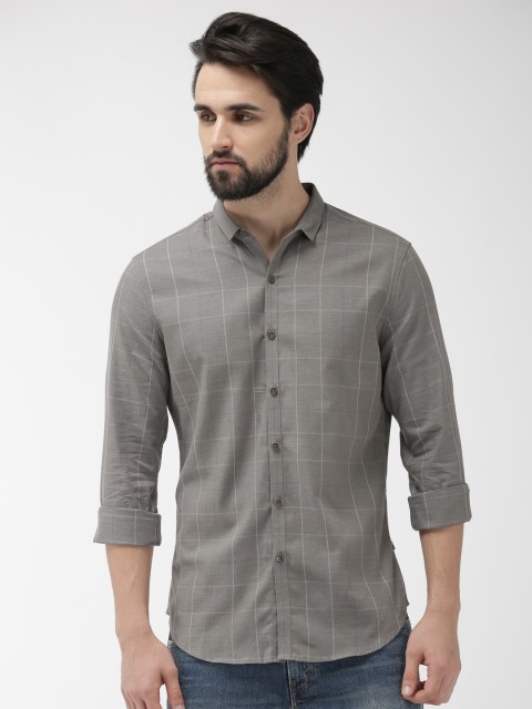 

Levis Men Grey Trim Slim Fit Checked Casual Shirt