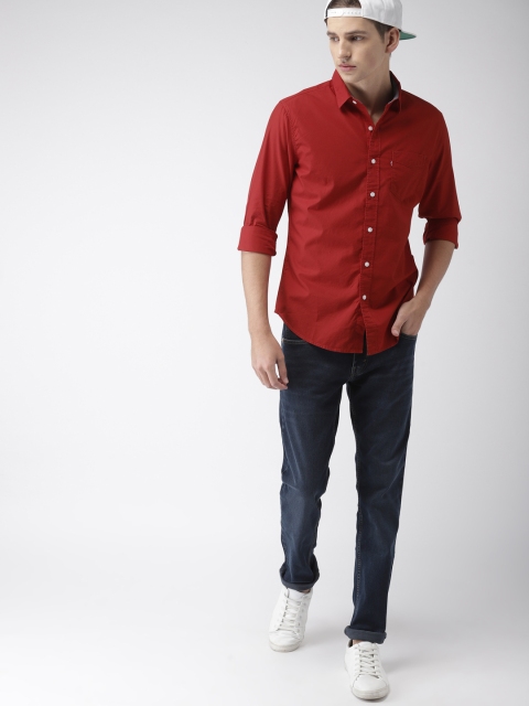

Levis Men Red Slim Fit Solid Casual Shirt