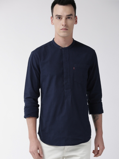 

Levis Men Navy Blue Slim Fit Solid Casual Shirt