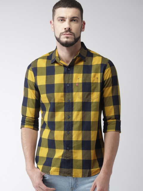 

Levis Men Yellow & Navy Regular Fit Checked Casual Shirt
