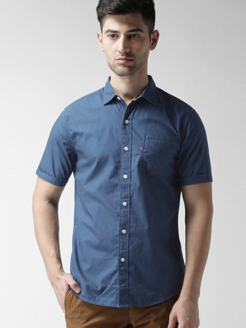 

Levis Men Blue Trim Slim Fit Solid Casual Shirt