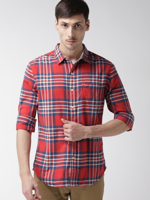 

Levis Men Red & White Slim Fit Checked Casual Shirt