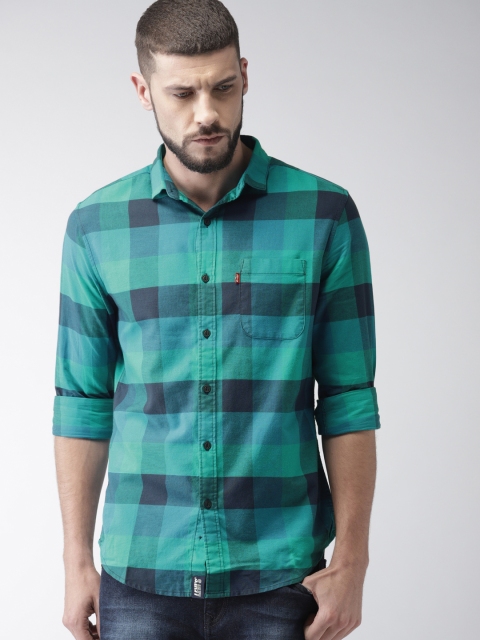 

Levis Men Green & Blue Slim Fit Checked Casual Shirt