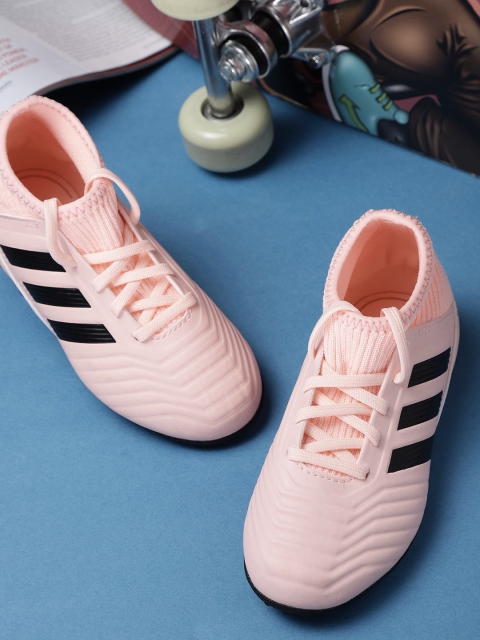 

ADIDAS Boys Peach-Coloured Predator Tango 18.3 TF Football Shoes