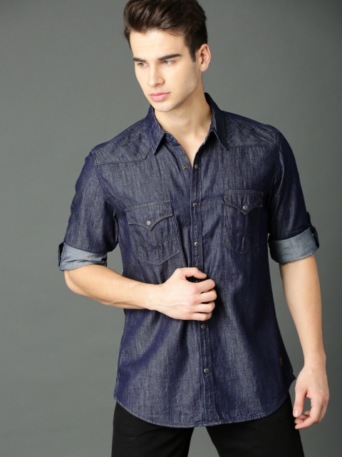 

Roadster Men Blue Solid Spread Collar Denim Shirt