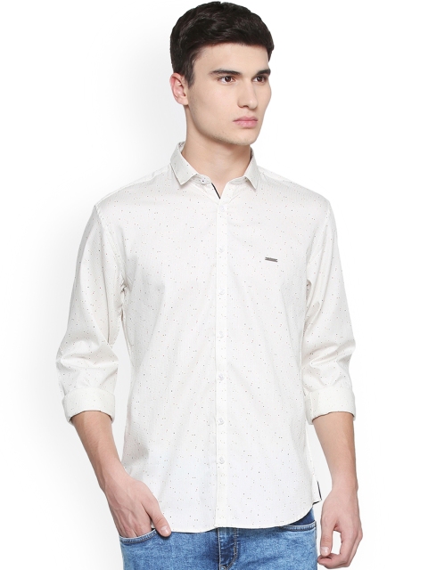 

V Dot Men Off-White Slim Fit Printed Casual Shirt