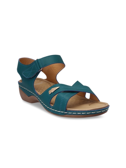 

pelle albero Women Green Solid Sandals