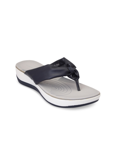 

pelle albero Women Navy Blue Solid Sandals