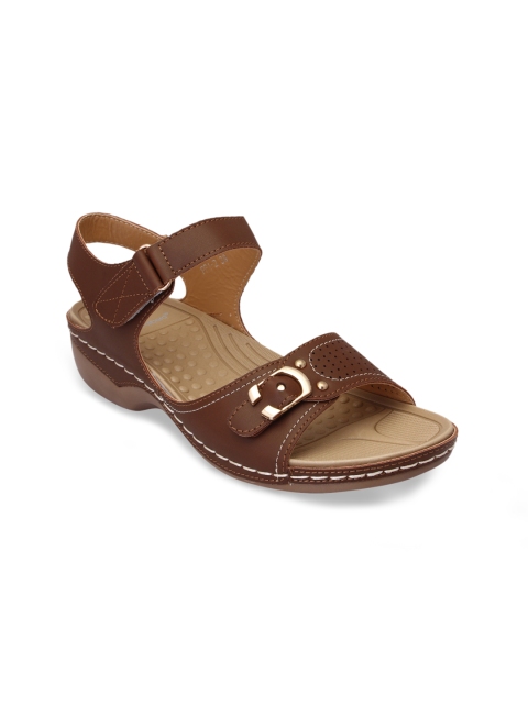 

pelle albero Women Brown Solid Sandals