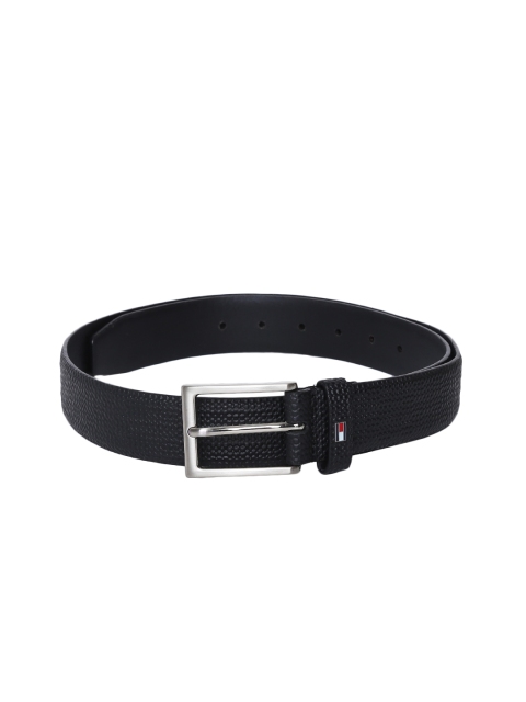 

Tommy Hilfiger Men Black Textured Leather Belt