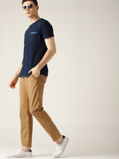 

ESPRIT Men Khaki Slim Fit Solid Chinos