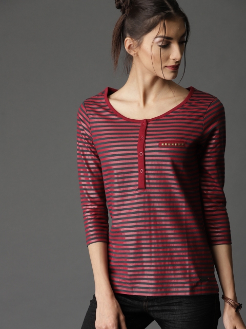 

Roadster Women Maroon Striped Round Neck T-shirt