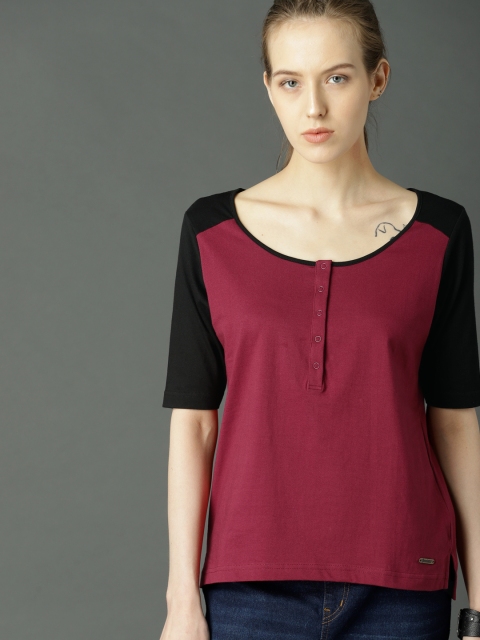 

Roadster Women Burgundy Colourblocked T-shirt