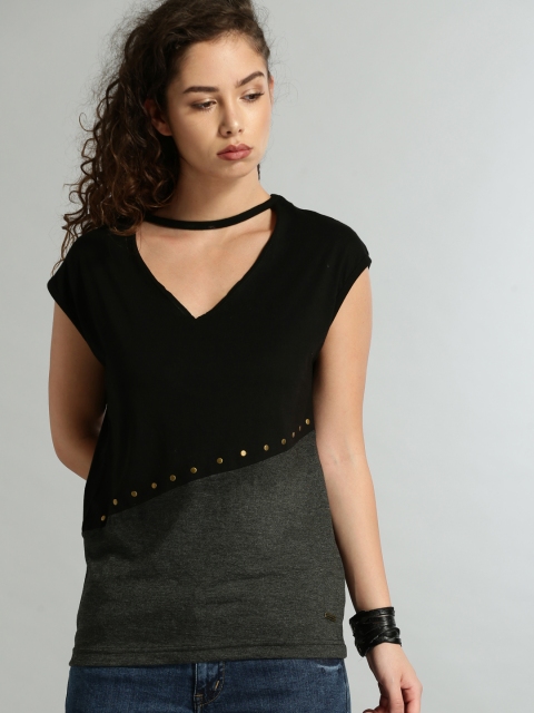 

Roadster Women Black & Grey Colourblocked Top