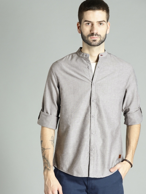 

Roadster Men Grey Regular Fit Solid Casual Shirt
