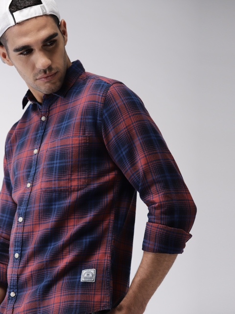 

Harvard Men Blue & Red Regular Fit Checked Formal Shirt