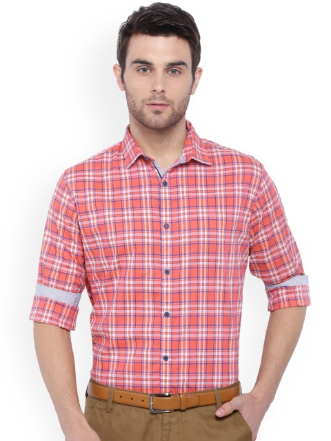 

Van Heusen Sport Men Pink & Off-White Slim Fit Checked Casual Shirt