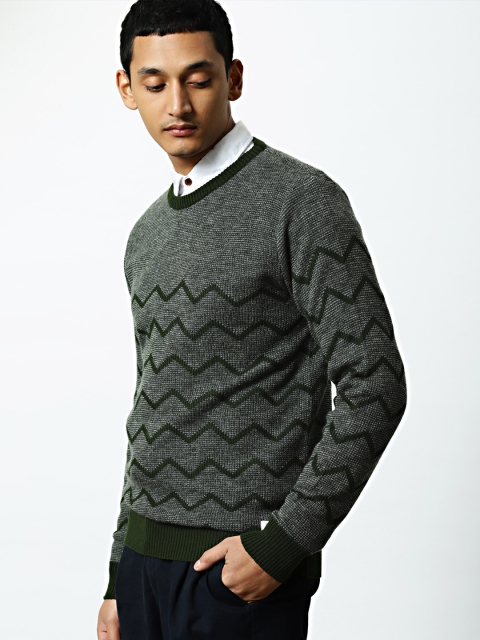 

Mr Bowerbird Men Charcoal Grey & Green Jacquard Tailored Fit Self Design Pullover