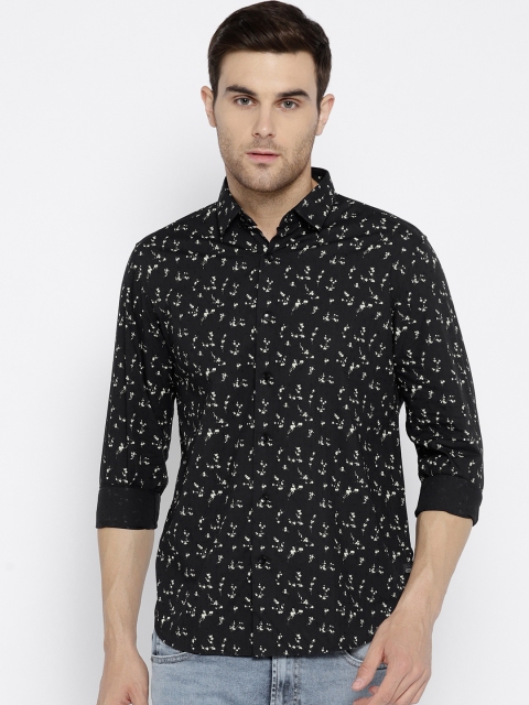

Blackberrys Men Black & Cream-Coloured Trim Fit Printed Casual Shirt