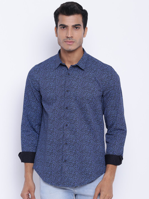 

Blackberrys Men Black & Blue Trim Fit Printed Casual Shirt