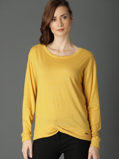 

Roadster Women Mustard Yellow Solid Round Neck T-shirt