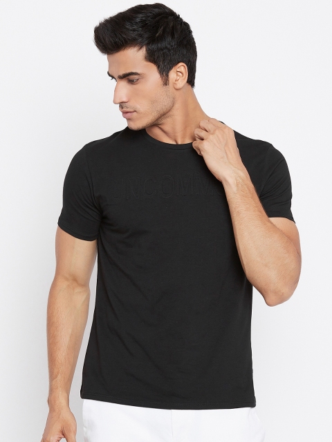 

Blackberrys Men Black Solid Round Neck T-shirt