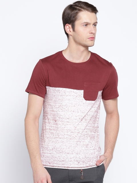 

Blackberrys Men Maroon Off-White Colourblocked Round Neck Pure Cotton T-shirt