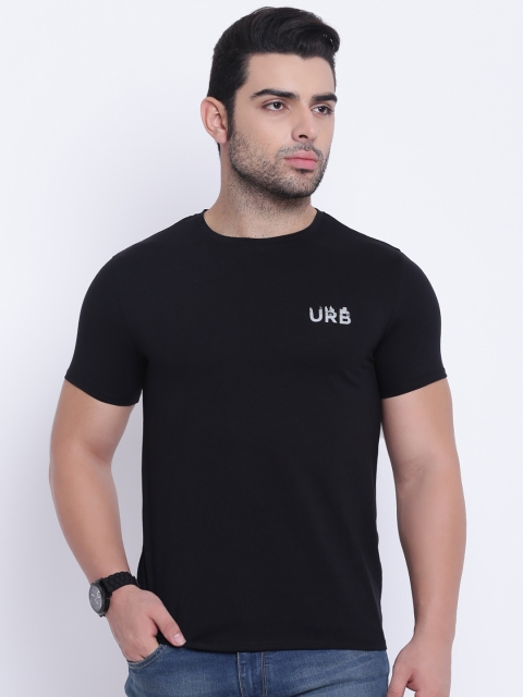 

Blackberrys Men Black Solid Round Neck T-shirt