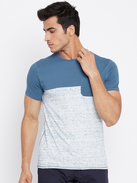 

Blackberrys Men Teal Blue Colourblocked Round Neck T-shirt