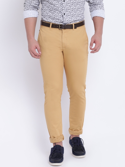 

Blackberrys Men Mustard Yellow Tapered Fit Solid Chinos