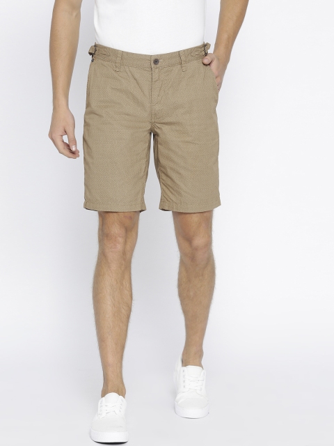 

Blackberrys Men Beige Printed Slim Fit Chino Shorts