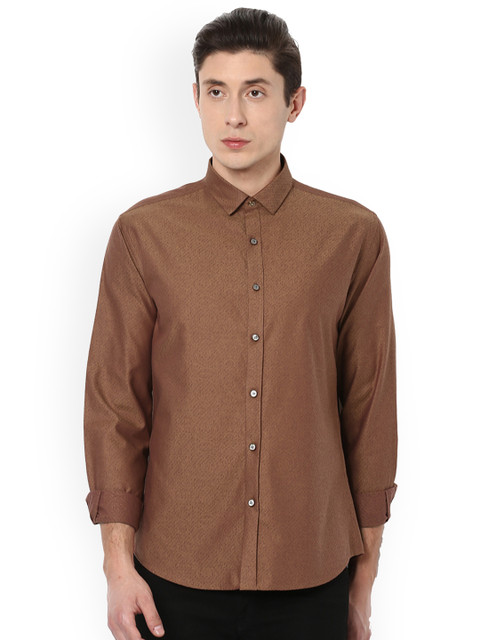 

V Dot Men Brown Slim Fit Printed Casual Shirt