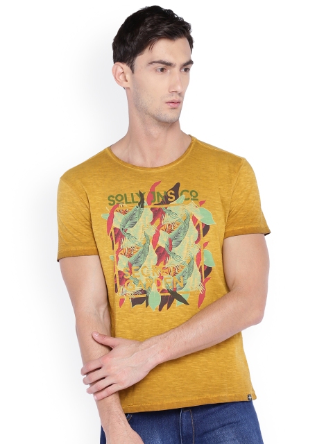 

Solly Jeans Co. Men Mustard Printed Slim Fit Round Neck T-shirt