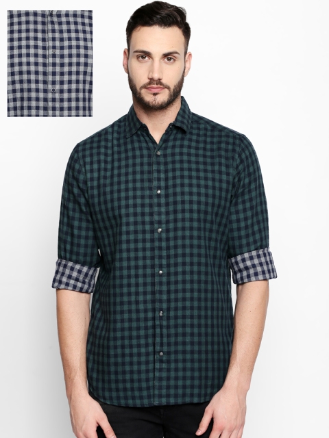

Disrupt Men Green & Grey Regular Fit Checked Reversible Casual Shirt
