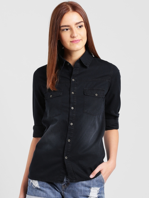 

Trend Arrest Women Black Regular Fit Solid Casual Shirt