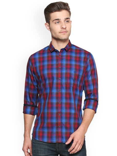 

Van Heusen Sport Men Blue & Red Slim Fit Checked Casual Shirt