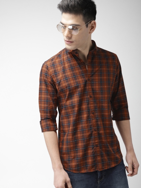 

Mast & Harbour Men Navy Blue & Rust Brown Regular Fit Checked Casual Shirt
