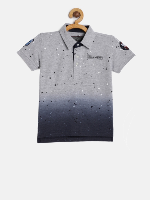 

Gini and Jony Boys Grey & Navy Blue Printed Polo Collar T-shirt