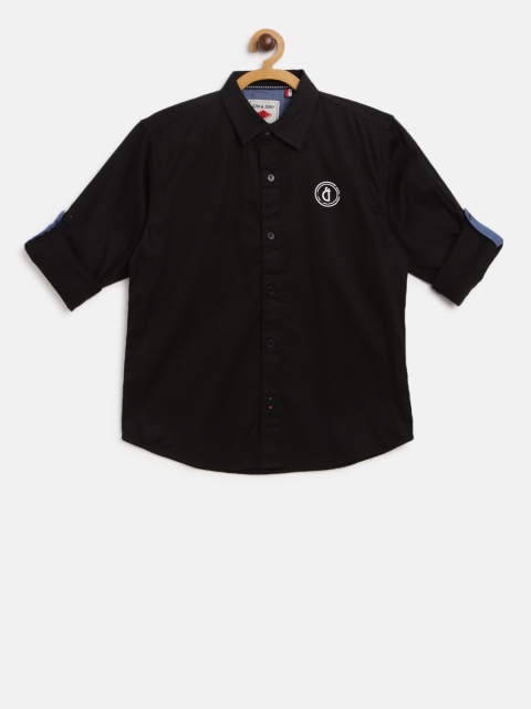 

Gini and Jony Boys Black Regular Fit Solid Casual Shirt