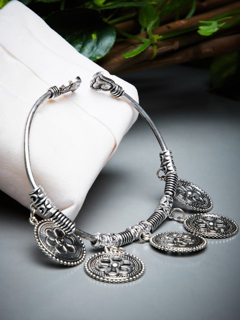 

ZeroKaata Silver-Toned Silver-Plated Handcrafted Cuff Bracelet