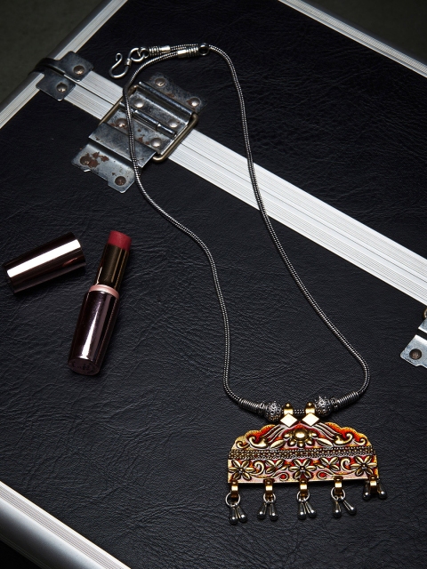 

ZeroKaata Silver-Toned & Gold-Toned Silver Silver-Plated Oxidised Necklace