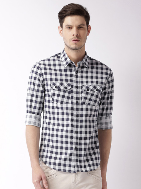 

Blue Saint Men White & Black Slim Fit Checked Casual Shirt