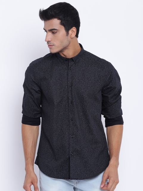 

Blackberrys Men Grey & Black Slim Fit Printed Casual Shirt