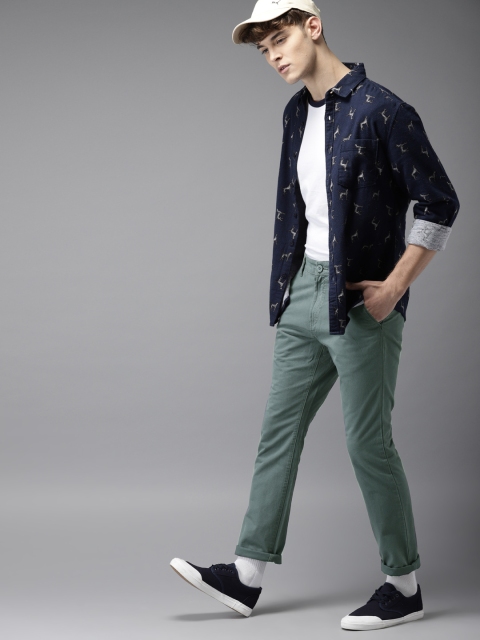 

HERE&NOW Men Grey Slim Fit Solid Chinos